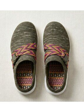 MUK LUKS Mules Clogs Boardwalk Promenade  sz 11 womens aztec slip ons chevron